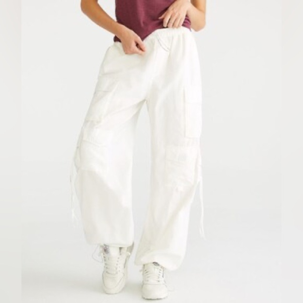 Aeropostale relaxed fit parachute cargo pants Large